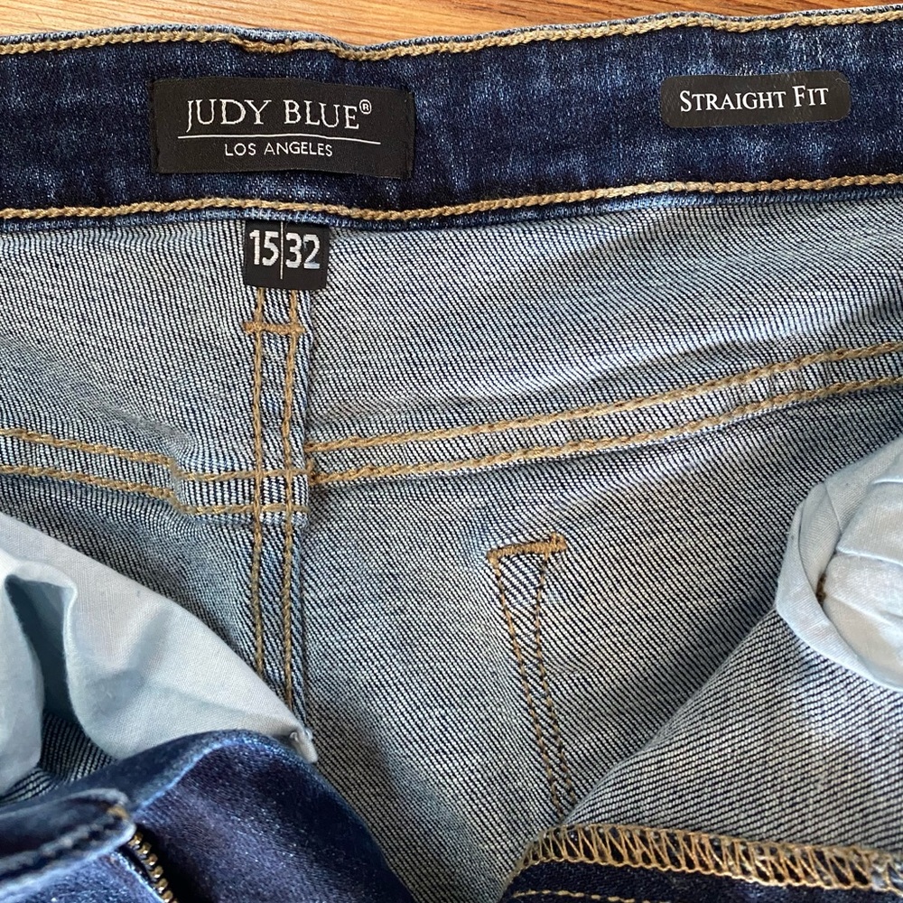 Judy Blue Straight Leg Blue Jeans with Classic Stitching